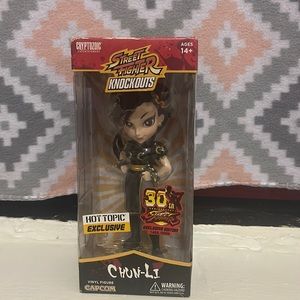 Hot topic exclusive street fighter knockouts Chun-Li